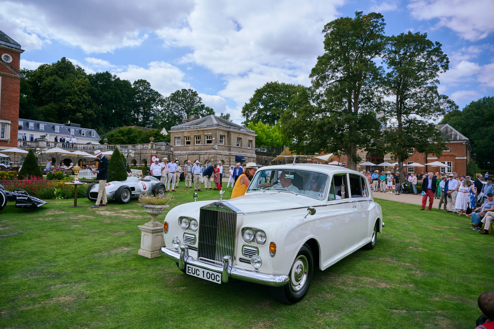 254fd279-1255-a7eb-b52f-8c1c5eb5c806