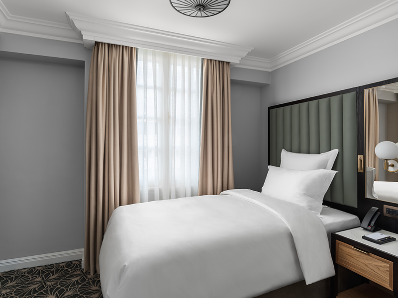 PM Bedroom 1 800×600