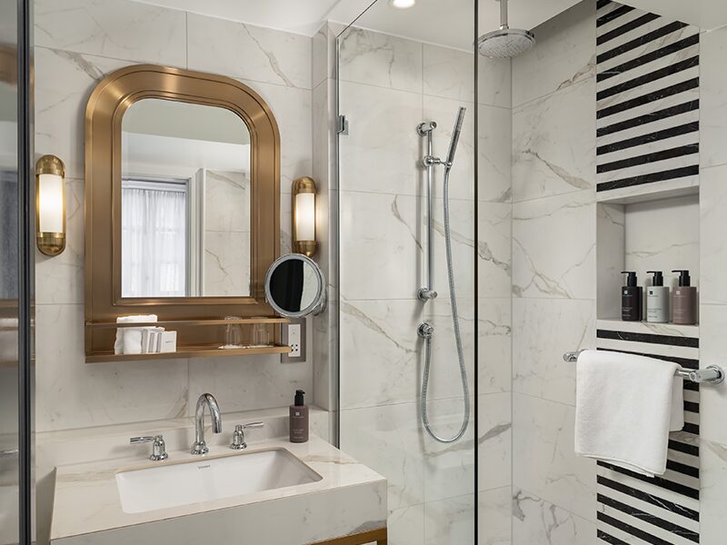 PM and Mall Single Bathroom 800×600